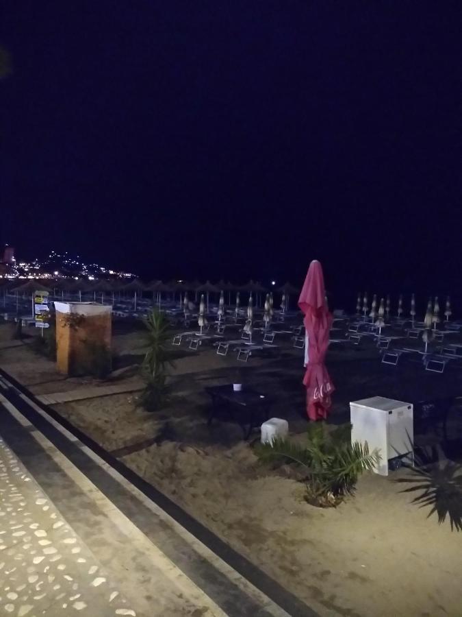 Sarah Appartamento Vlora Kültér fotó